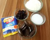 A picture of step 1 of Custard And Oreo Cup Dessert.