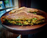 A picture of step 8 of Paneer bhurji sandwich.