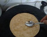 A picture of step 5 of Dohati roti.