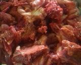 A picture of step 1 of Hasher mangso / duck meat.