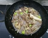 A picture of step 8 of Dunba shinwari karahi😋.