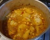 Foto del paso 11 de la receta: Cazuela de patatas y bacalao con garbanzos