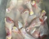 Foto del paso 1 de la receta: Muslos de pollo fritos en el horno