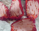 Foto del paso 3 de la receta: Pimientos rellenos de jamón, queso y huevo