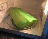 Foto del paso 4 de la receta Bizcocho integral con nueces en lekue en 5 minutos