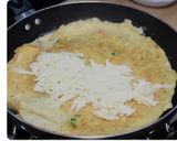 A picture of step 5 of Chicken cheese omelet.