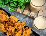 आलू प्याज़ के पकौड़े(aloo pyaz ke pakode recipe in hindi) रेसिपी चरण 4 फोटो