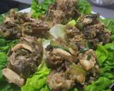 Foto del paso 4 de la receta: Salteado de pollo,🍗calabacin y champiñón en hojas de lechuga🥬🍄🟫🧅