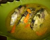 Foto langkah ke 6 dari resep Ikan kuah kuning khas Papua.