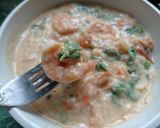 Foto langkah ke 5 dari resep Tuscan shrimp with spinach and creamy sauce.