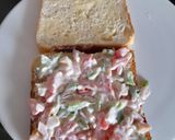 वेज मेयोनेज़ सैंडविच (Veg mayonnaise sandwich recipe in Hindi) रेसिपी चरण 2 फोटो