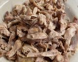 A picture of step 1 of Shredded chicken and gravy over mashed potatoes.