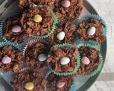 A picture of step 3 of Easter Cornflake Cakes.