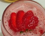 Foto langkah ke 4 dari resep Ice Strawberry Tea.