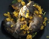 Foto langkah ke 4 dari resep Pindang Ikan Mas ala Ma Ecot.