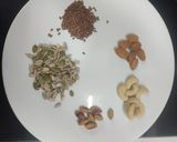 A picture of step 1 of Flaxseed nuts milk.