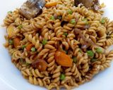 A picture of step 2 of Jelof Macroni.