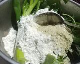 Foto langkah ke 2 dari resep Pajeon Pancake Bawang Daun Korea.