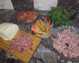 Foto del paso 1 de la receta: Rellenos de 3 tipos de empanadas: Caprese, jamón y queso y calabresa
