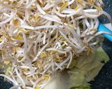 Foto langkah ke 4 dari resep Tumis Sawi Putih Dan Tauge.