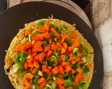 A picture of step 4 of Noodles pizza.