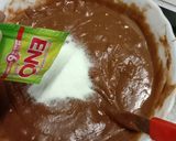 चॉकलेट बिस्कुट केक इन कढाई(chocolate biscuit cake in kadhai recipe in hindi) रेसिपी चरण 3 फोटो