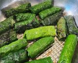 Hình bước làm 4 của món Chả lá lốt