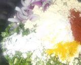 A picture of step 2 of Palak pakoda.