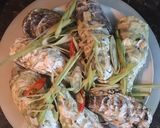 Hình bước làm 1 của món Hàu hấp sả ớt