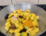 A picture of step 5 of BHANDARE WALI KADDU ki SABJI.