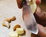 A picture of step 1 of Garlic Paste (Lahsan ka Paste).