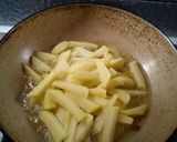 Foto del passaggio 3 della ricetta Frittata di Carciofi e Patate fritte con un cuor filante 🎅🎄