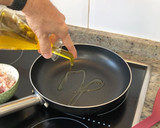 Foto del paso 2 de la receta: Pasta con salsa carbonara tradicional