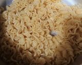 Foto langkah ke 1 dari resep Pizza Mie Sosis (Simple).
