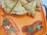 Khasta samosa