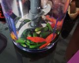 Foto langkah ke 2 dari resep Ayam Masak Lemak Cili Api.