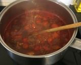 A picture of step 2 of Broccoli, tomato and smoked garlic soup.