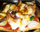A picture of step 1 of Bread pizza and fresh falsa juice.