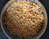 A picture of step 1 of Matar Dal Malvani curry.