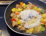 Foto del paso 6 de la receta: Arroz con lentejas, solomillo y verduras al curry