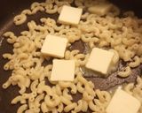 A picture of step 1 of Alfredo Pasta.