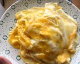 รูปขั้นตอนการทำที่ 5 ของ ข้าวไข่ข้น ไส้กรอก สูตรอยากกินต้องได้กิน