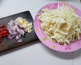 Foto langkah ke 1 dari resep Tumis Kol Simple.