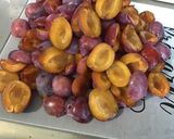Une image de l'étape 2 de Compote de prunes d'ente et pêches de vigne.