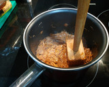 Foto del paso 1 de la receta: Espaguetis con gambas y gulas