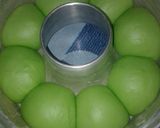 Foto langkah ke 5 dari resep Roti sobek susu pandan.