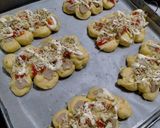Foto langkah ke 6 dari resep Roti Sossis.