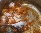 Foto del paso 5 de la receta: Pipette con salsa de langostinos. "Cocina de aprovechamiento"