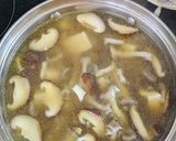 Hình bước làm 2 của món Canh nấm đậu hũ non