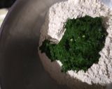 A picture of step 2 of Bathua Paratha.